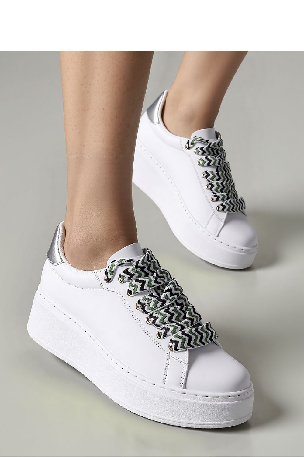 Sport Shoes model 210229 Inello
