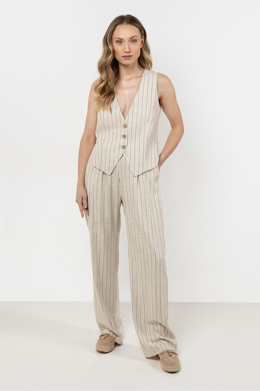 Women trousers model 212187 awama